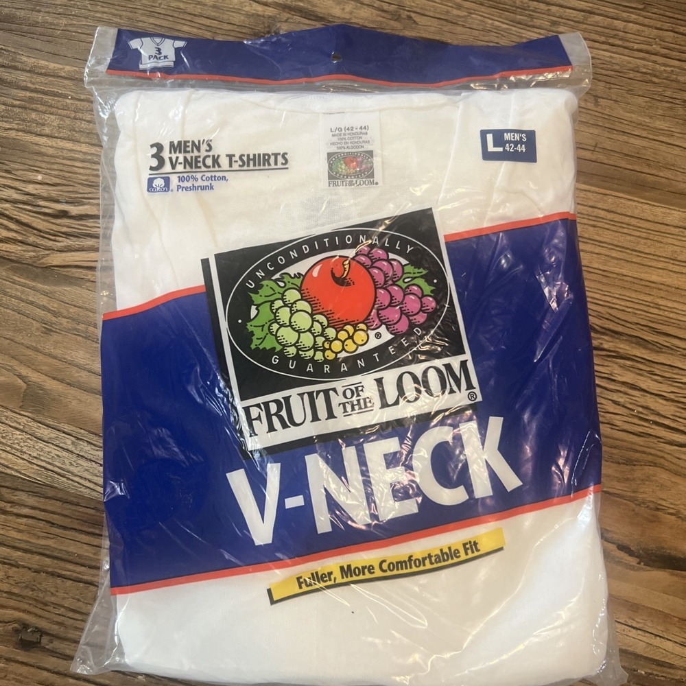 Vintage Fruit of the Loom Men's 3 Pack V-Neck T- Shirts Large 1996